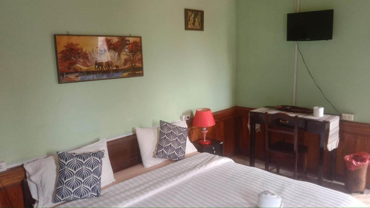 Pukyo Bed And Breakfast Belgian Lao Ban Nangoy Exterior foto